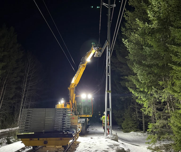 Sättning av elstolpar